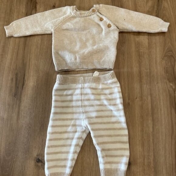 Rabbit + Bear Matching Two-Piece Beige- Size 3-6M - Picture 1 of 5